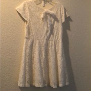 Girl’s knitted dress